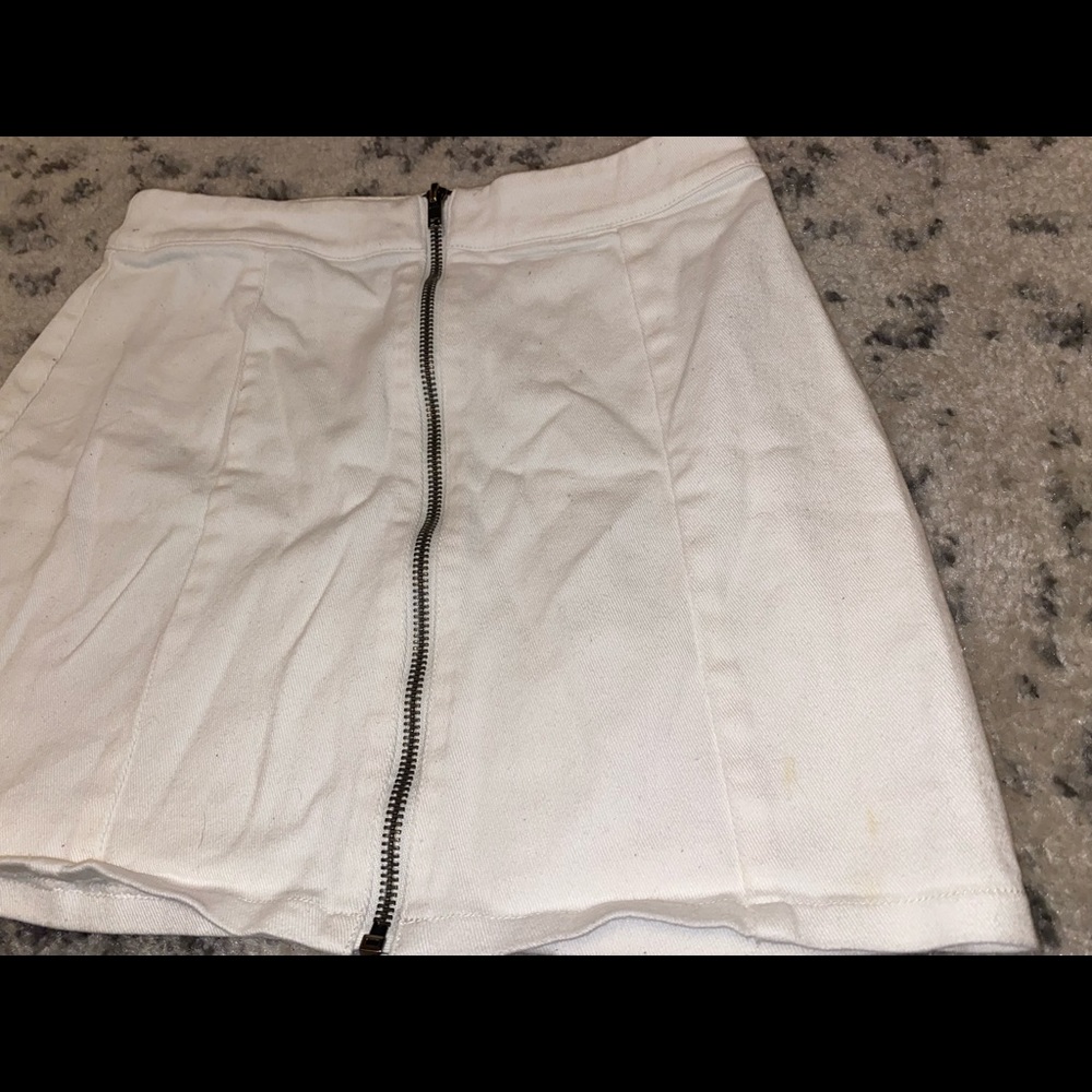 White denim skirt